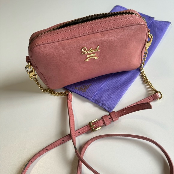 Genuine leather camera chained crossbody bag - Picture 2 of 4